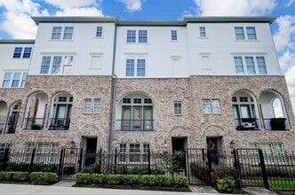 Building Photo - 1110 Thompson St