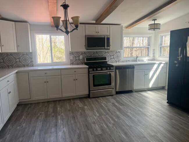 Foto del edificio - 16 Lee Rd