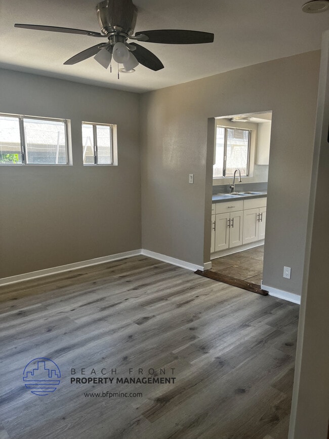 Building Photo - 1208A-B, 1210A-B W. 166th St.