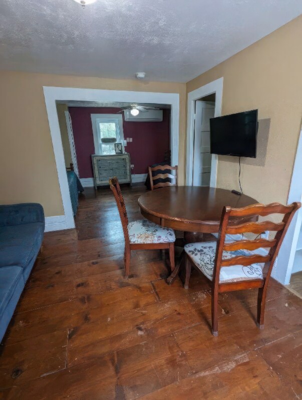 Foto del edificio - 119 S Rife St