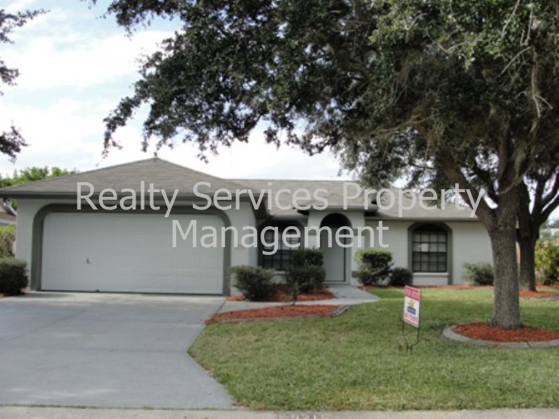 6215 68th Dr E, Palmetto, FL 34221 House for Rent in Palmetto, FL