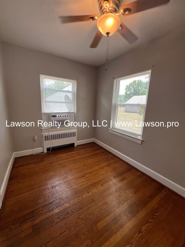 Building Photo - Bowman 2623-2625
