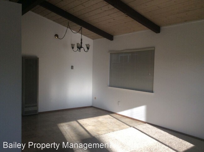 Building Photo - 3 br, 1 bath House - 408 Palm St
