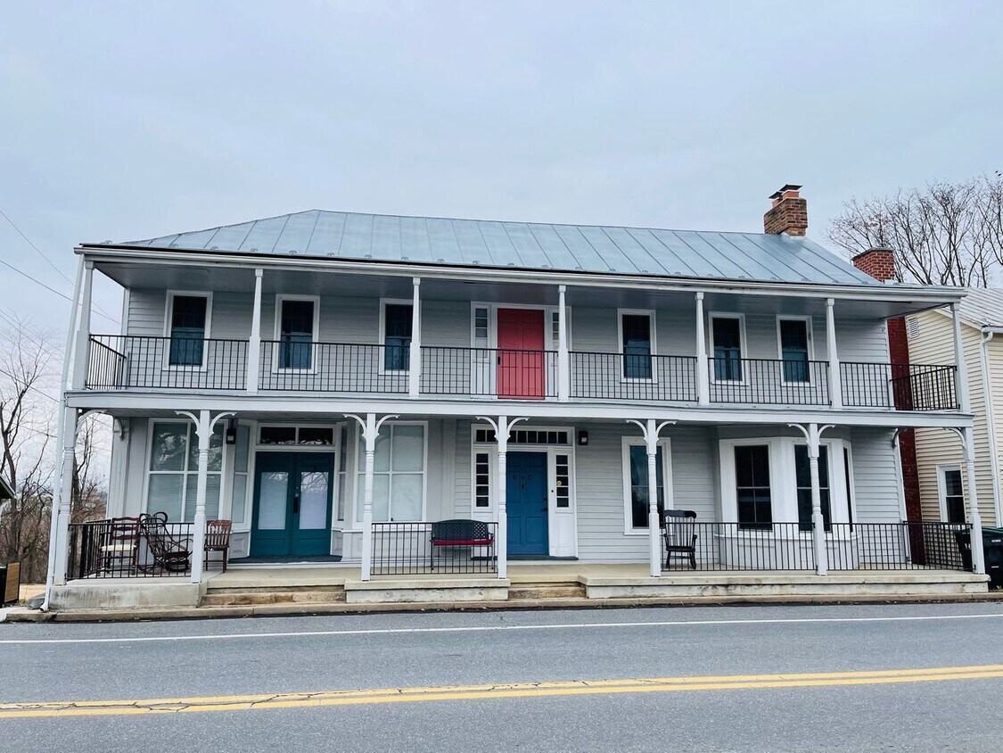 Primary Photo - One Bedroom Apartment for Rent