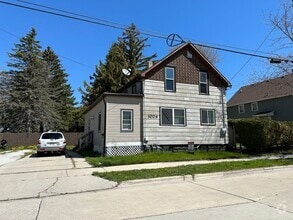 Building Photo - 1004 20th St