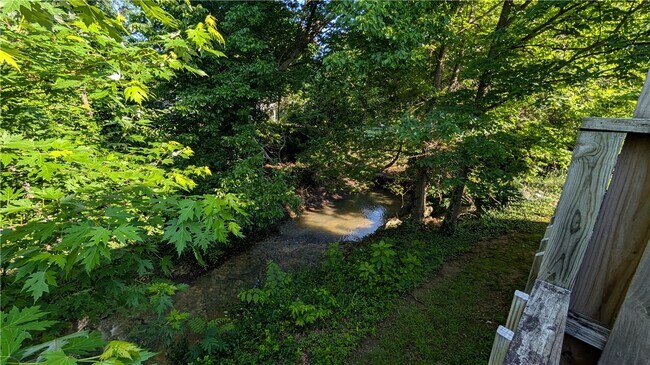 Foto del edificio - 3143 Old Missouri Rd