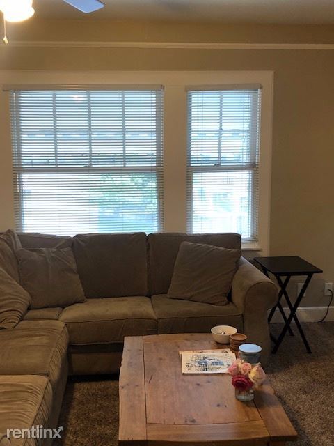 Foto del edificio - 1 br, 1 bath Apartment - 820 21st St