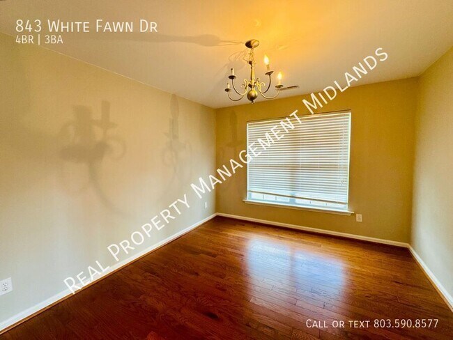 Foto del edificio - 843 White Fawn Dr