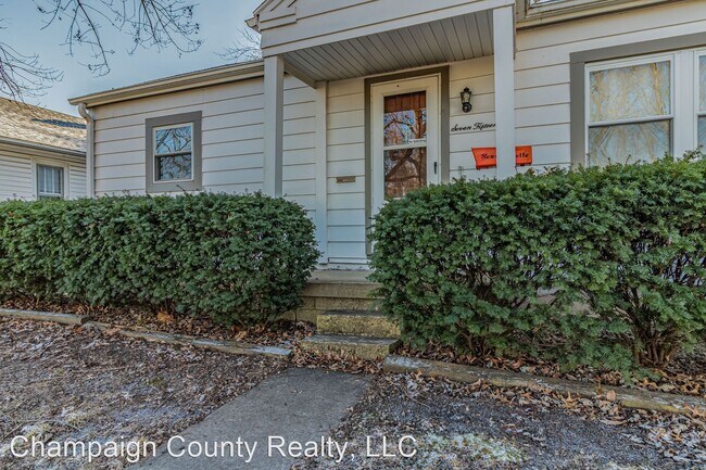 Building Photo - 3 br, 1 bath House - 715 W. Vine St.