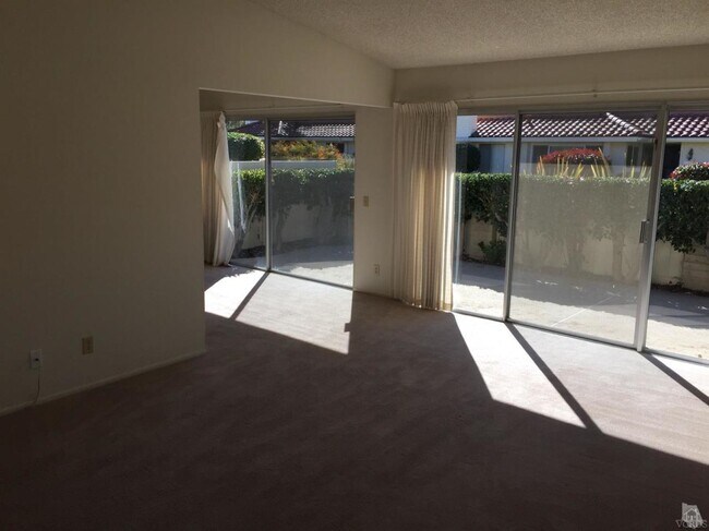 Building Photo - 2158 Portola Ln