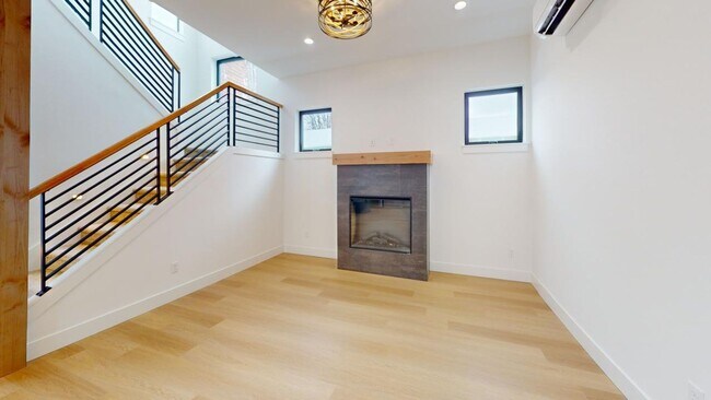 Foto del edificio - McKay Ave New Construction