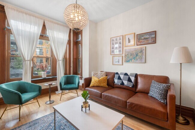 Foto del edificio - 1542 N Campbell Ave