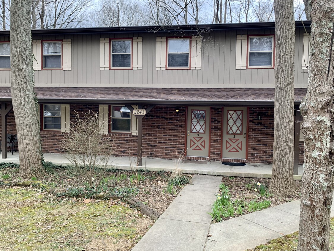 Primary Photo - 2243 Shawnee Dr