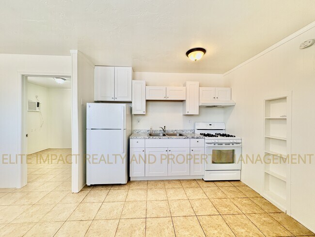 Foto del edificio - 2466 N Treat Ave