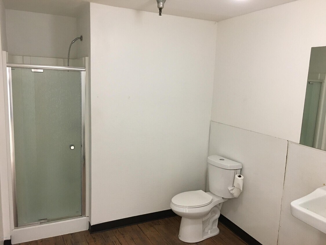 2368 Eastman Ave Unit 11, Ventura, CA 93003 Condo for Rent in Ventura