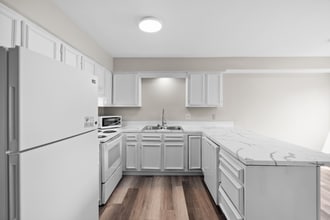 Building Photo - 6301 Frankn Dot Dr