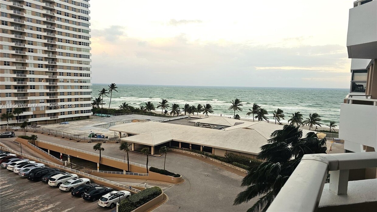 Primary Photo - 1980 S Ocean Dr