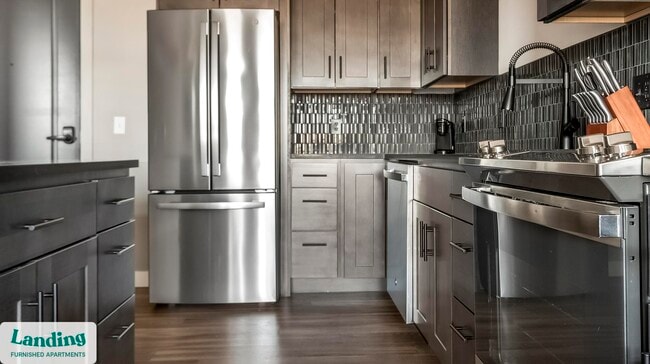 Building Photo - 299 DeBaliviere Ave