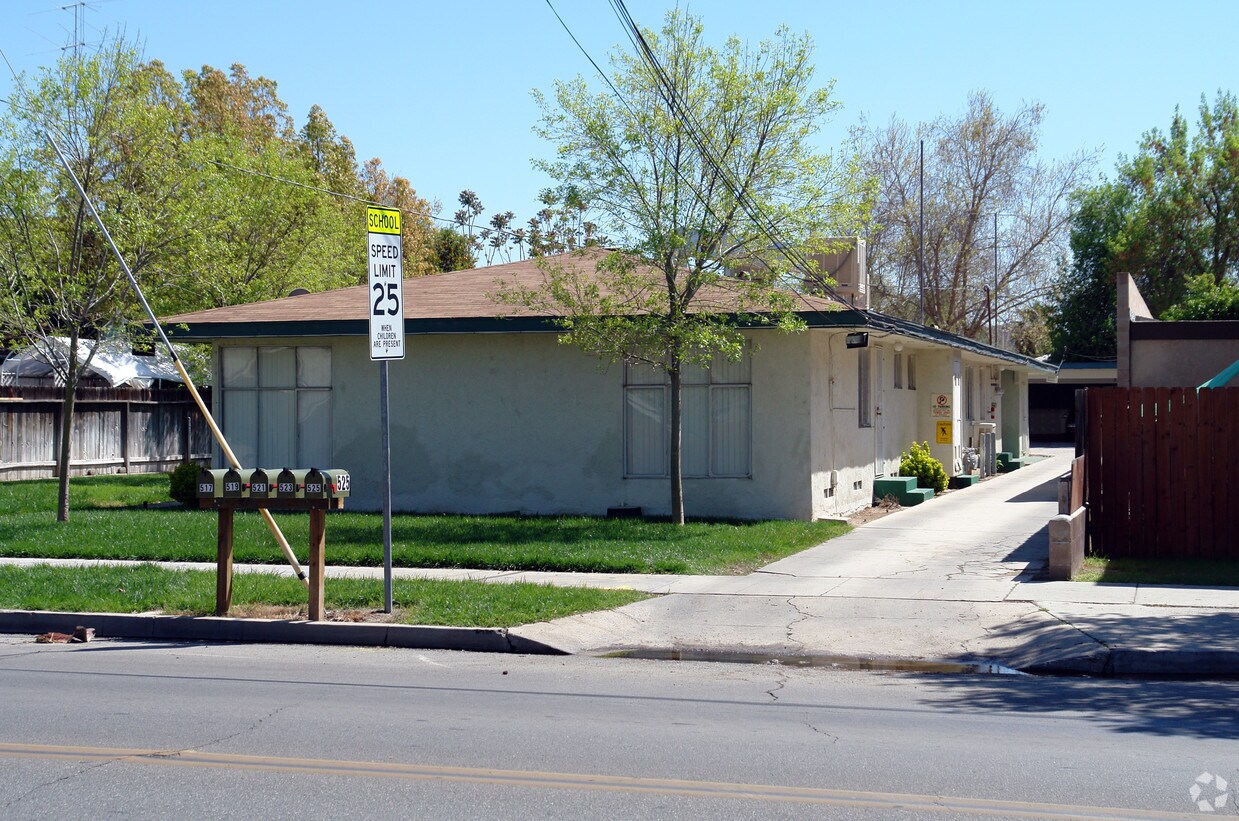 Primary Photo - 517-525 E Acacia Ave