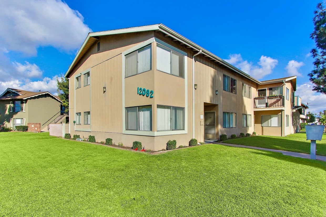Primary Photo - 9652 Alwood Ave
