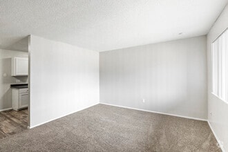 1 BR, 1 BA - 629 SF - MOUNTAIN VISTA