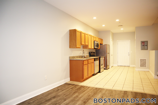 Building Photo - 26 Portland St