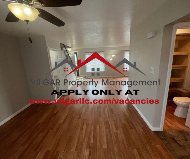 Foto del edificio - Spacious 3 Bed / 1.5 Bath Town-Home in Mer...