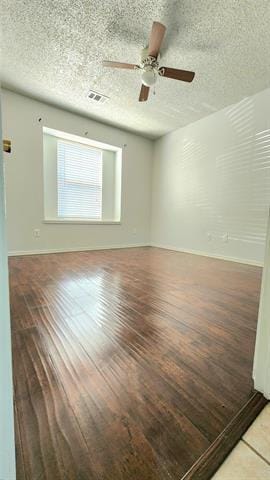 Building Photo - 2700 Larkspur Ln