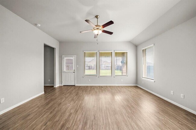 Foto del edificio - 27966 Rocky Heights Dr