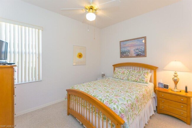 Building Photo - **STERLING LAKES** 2 BED/2BATH**FURNISHED ...