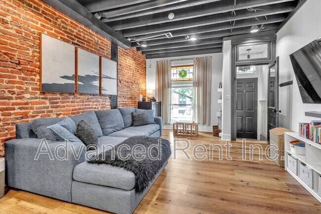 Building Photo - 3603 Hudson St