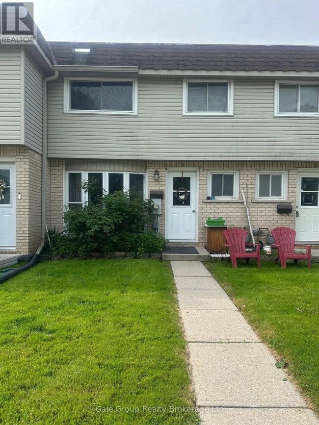 Building Photo - 75 Springbank Ave N