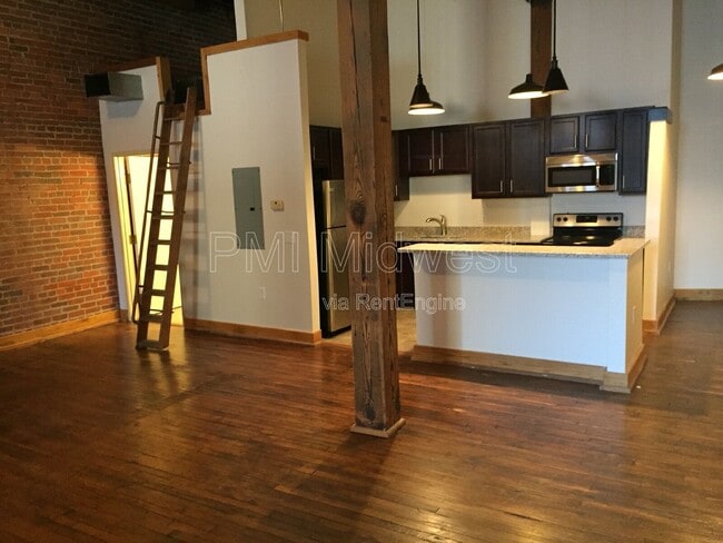 Building Photo - 501 Madison Ave