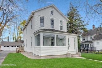 Building Photo - 448 Monmouth Rd