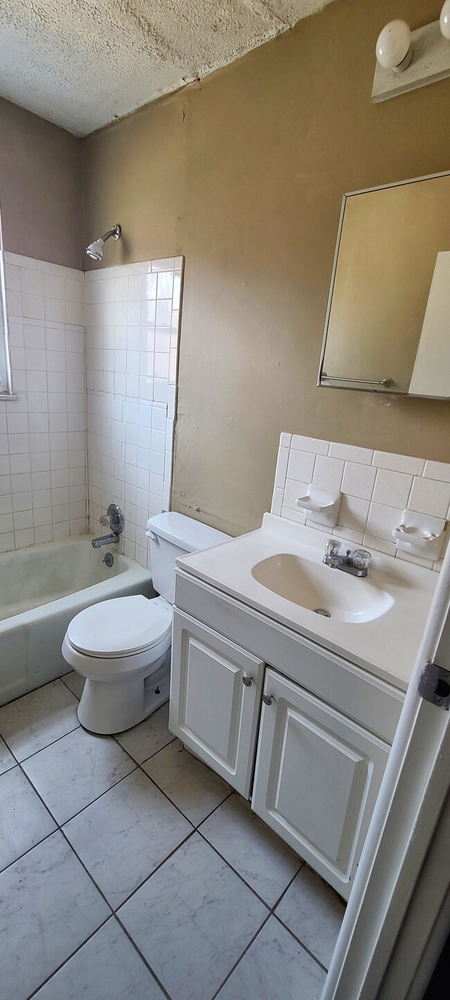 Building Photo - 1519 Steadmantown Ln
