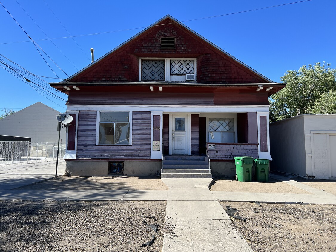 Primary Photo - 125 E 7th St