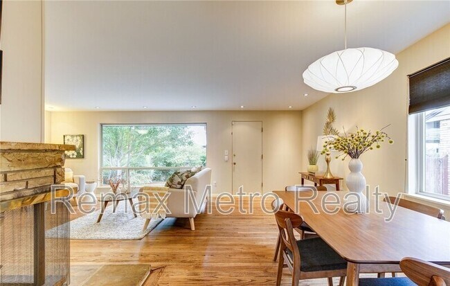 Foto del edificio - 12527 11th Ave NW