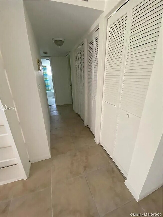 Foto del edificio - 7925 SW 86th St