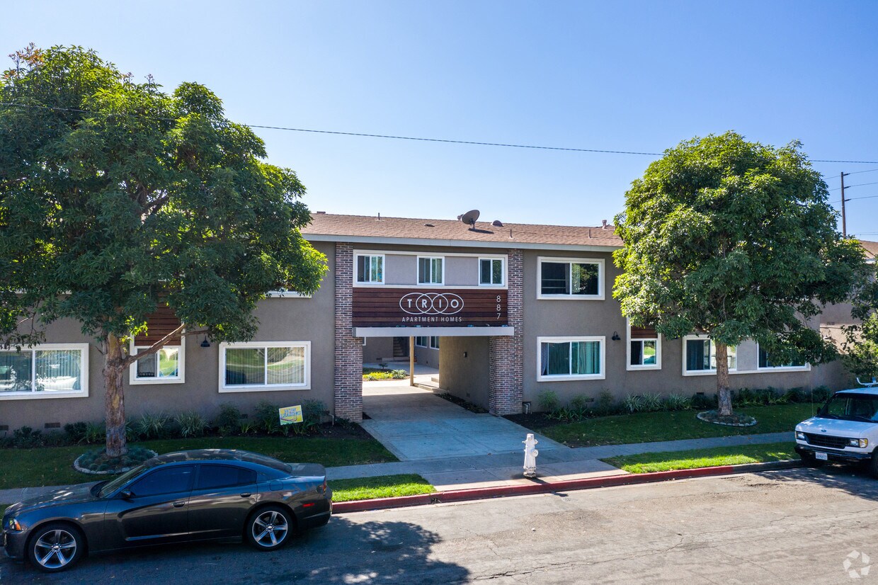 Foto principal - Trio Apartment Homes