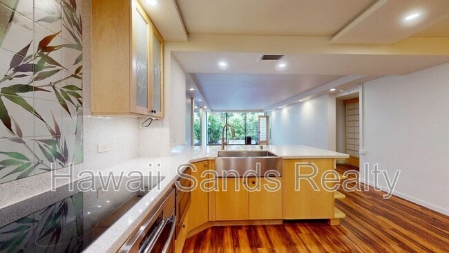 Building Photo - 500 Lunalilo Home Rd