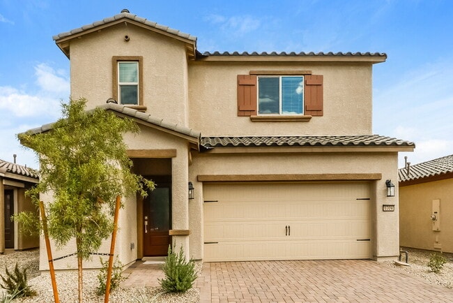 Building Photo - 1704 Desert Path Ave