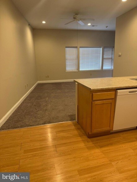 Foto del edificio - 609 Summit Ave