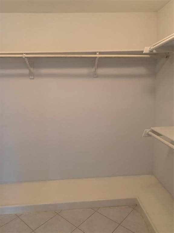 Building Photo - 4025 Silverwood Dr