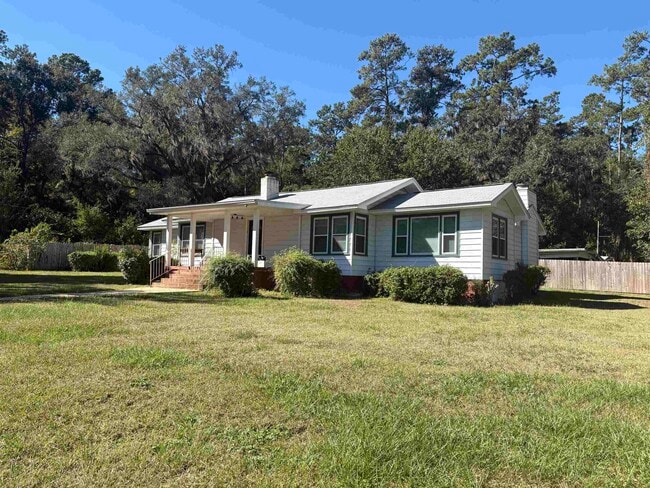 Building Photo - 3022 Livingston Rd