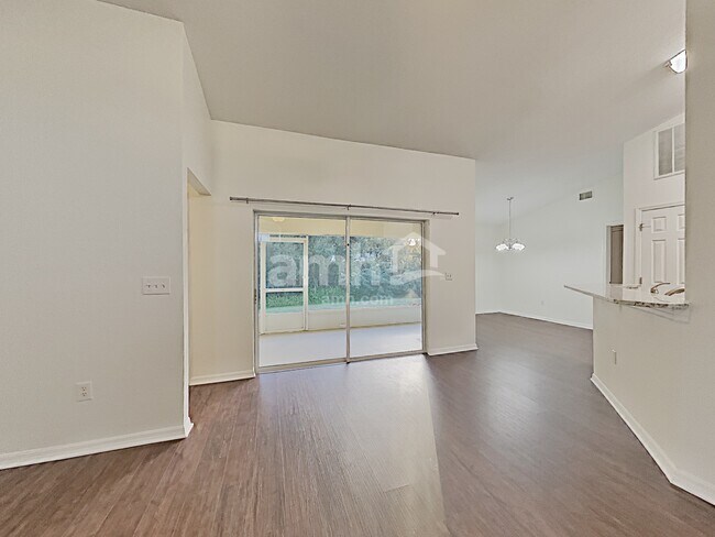 Building Photo - 3244 Sanoma Dr