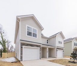 Building Photo - 2719 Capitol Dr