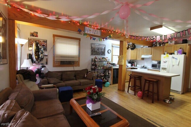 Foto del edificio - 6 br, 3 bath House - 1303 S State St