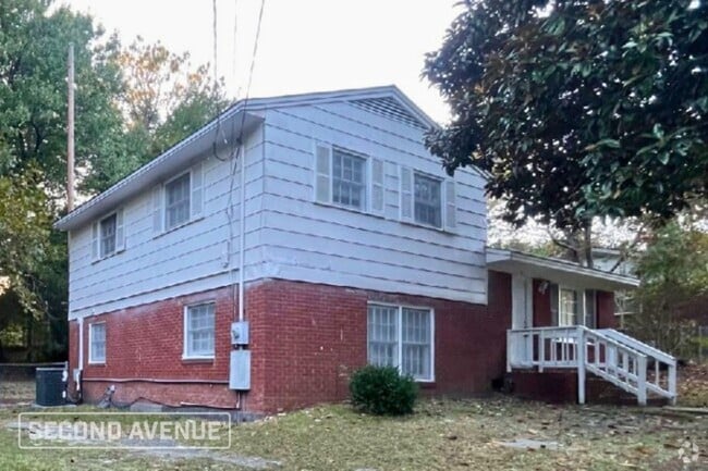 Building Photo - 305 Cedarwood St