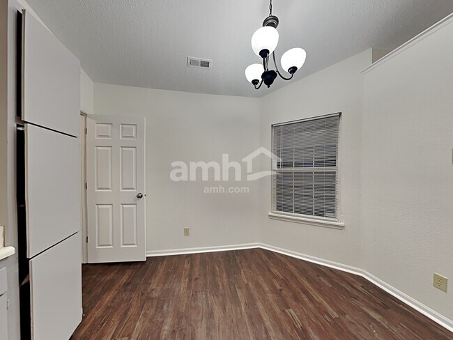 Foto del edificio - 4020 Willow Court
