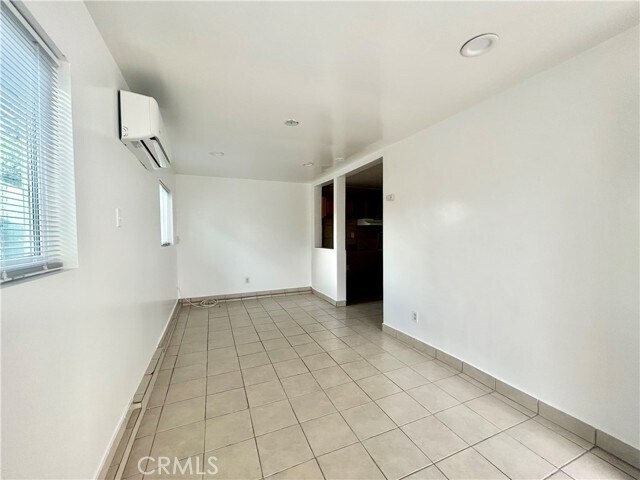 Foto del edificio - 2657 E Monroe St